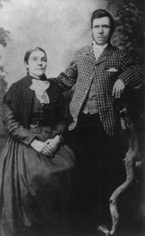 thomas_tracey_margaret_finneran_tracey_parents_of_timothy_w_tracey_large.jpg